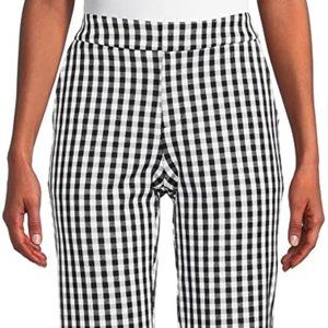 Time and Tru Large capris (12/14) black and white